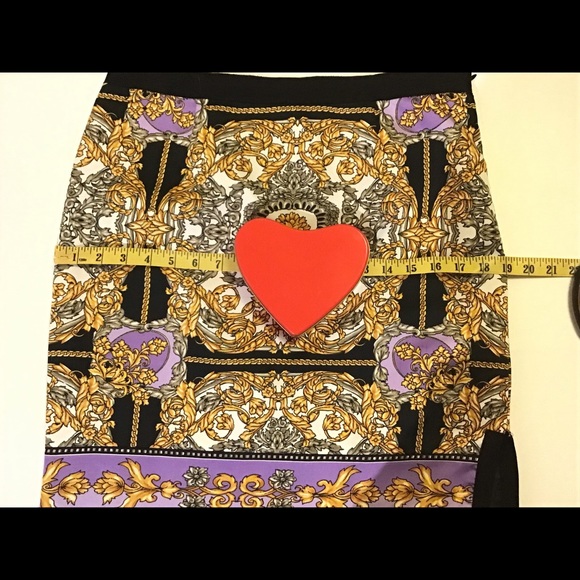 Laundry Versace style gold lavender with black chain print silky mini skirt sz 8 - Picture 8 of 10